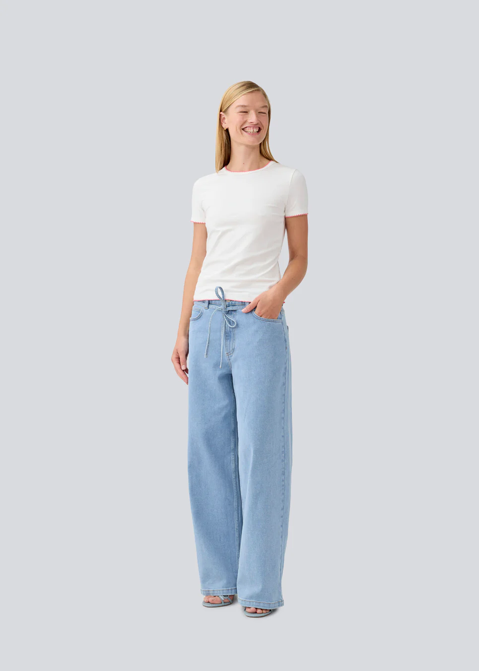 Modstrom_Isoldemd_Solid_Pants_Light_Blue_Wash_Web_Model_Front_x1500-1.webp