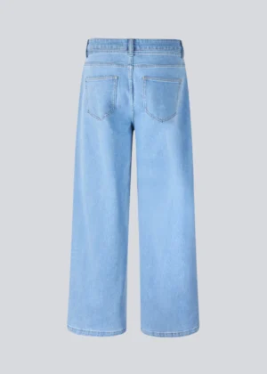 Modstrom_Isoldemd_Solid_Pants_Light_Blue_Wash_Web_Pack_Back_965x1351-1.webp